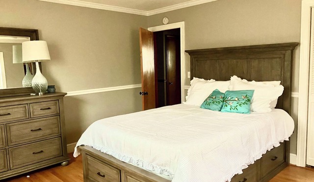 Quiet countryside home with exceptional sunrise view!