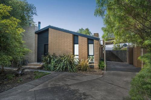 Quiet & Cozy 4 Bedroom Home