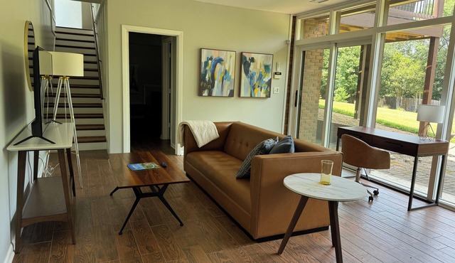 Quiet, Cozy, Best Location in GVL!