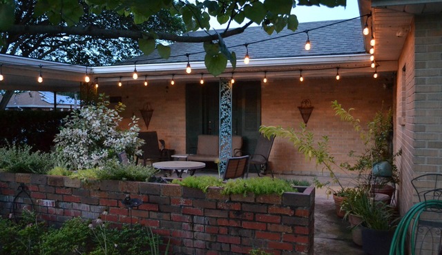 Quiet Cozy Cottage Minutes to French Quarter & Airport