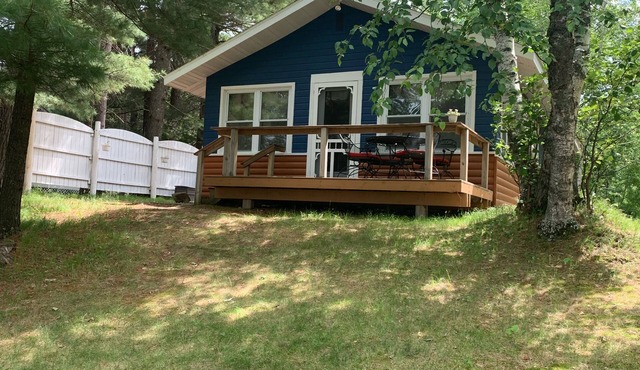 Quiet, Cozy Lake Cottage North of Merrifield, Great Getaway!