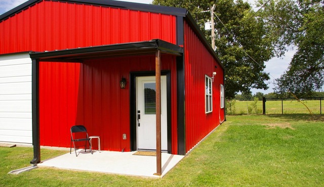 Quiet, Cozy, quaint affordable place to stay. 50 minutes east of Oklahoma City