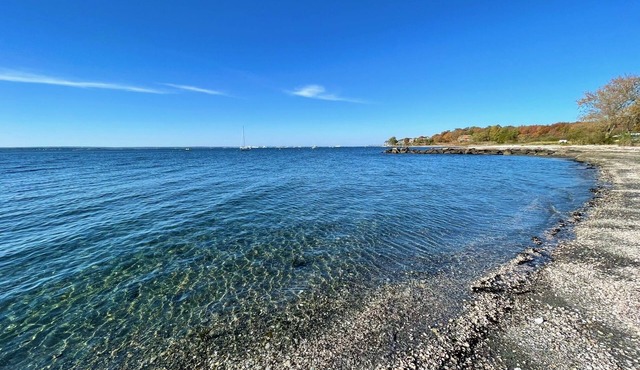 Quiet Cul-de-Sac Home Near Local Beach