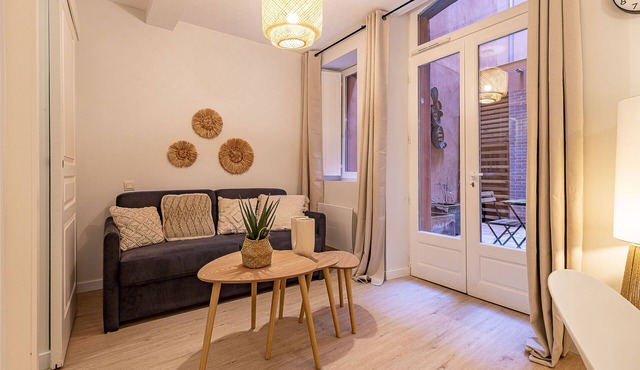 Quiet downtown location - Apartment with a terrace