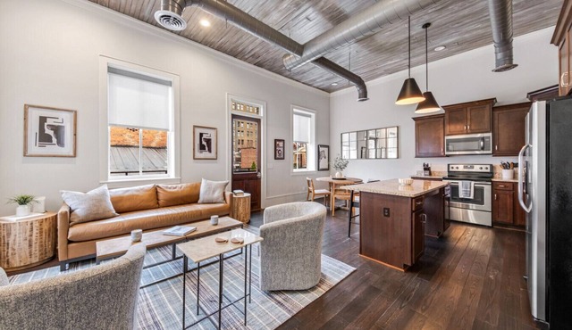 Quiet Downtown Loft | Walk to Dining & Coffee