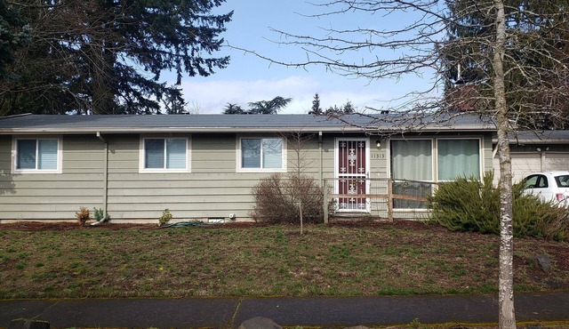 Quiet East Portland home perfect for exploring PNW