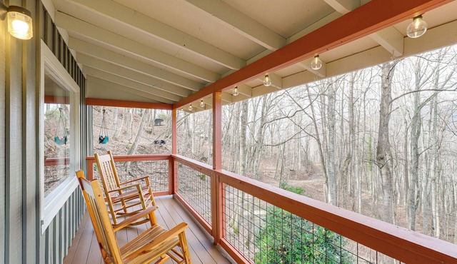 Quiet Family Cabin in Balsam: Hike, Ski, Explore