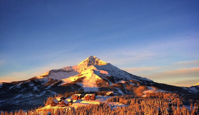 Quiet, family friendly, but minutes to everything