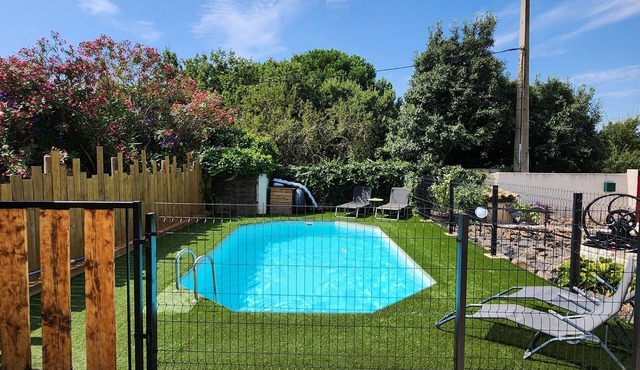 Quiet family villa, Barbecue, swimming pool, 15 min from the sea