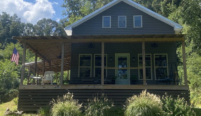 Quiet fishing cottage at Lake Guntersville