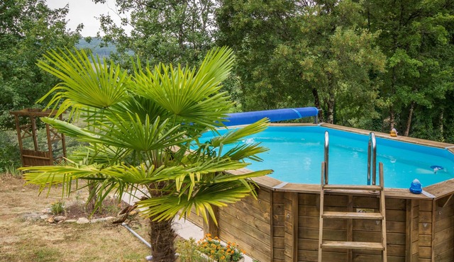 Quietly located house with private pool