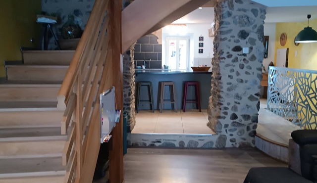 Quiet mountain village house beautiful landscape pets welcome