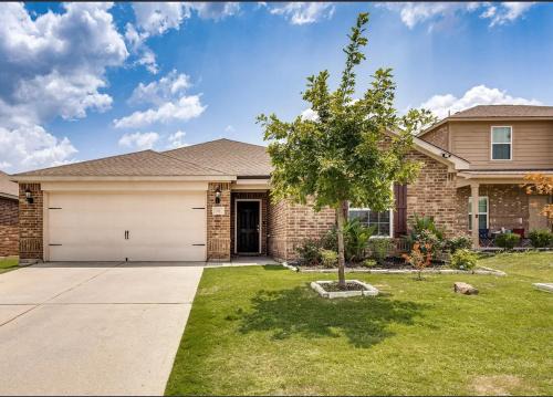 Quiet Furnished Stay Near DFW & Sherman McKinney