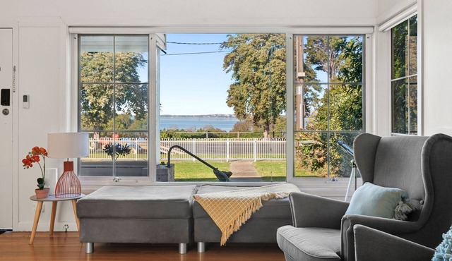 Quiet Geelong Getaway I Bay views