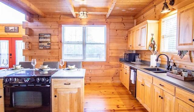 Quiet Getaway, August and End of Summer Dates Available!