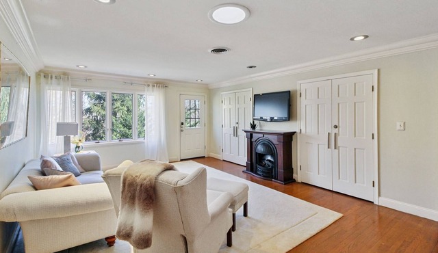 Quiet Getaway in Gated Community! Private Deck and BBQ - 18 Mi to Downtown Baltimore by RedAwning