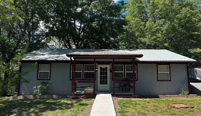 Quiet getaway in Warsaw, Missouri