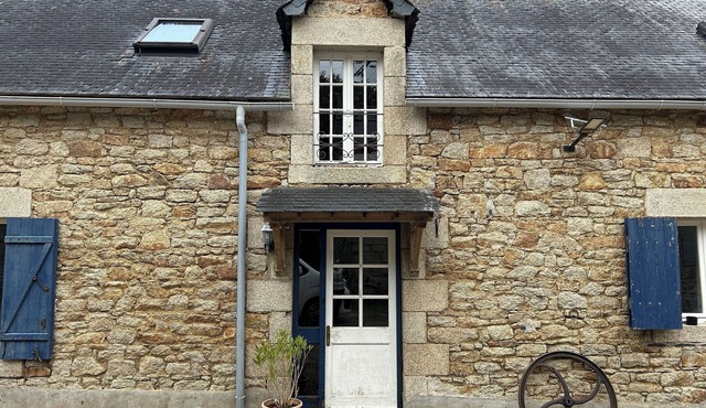 Quiet gîte ideal for family get-togethers or business trips