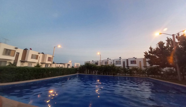 Quiet house in gated community with A/C and Pool