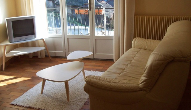 Quiet hamlet house for nature lovers, hiking, skiing, cycling