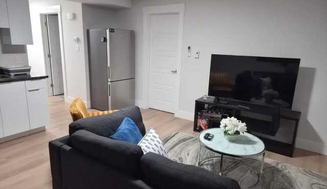 Quiet Haven - One-bedroom Suite