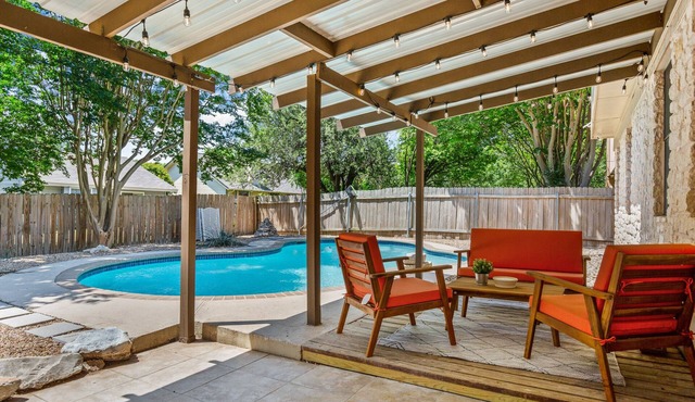 Quiet Hideaway w/Pool, 20min to Austin TX