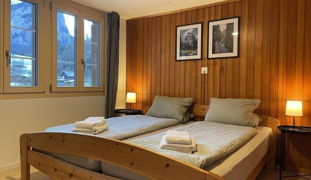 Quiet holiday apartment with view of the Alps