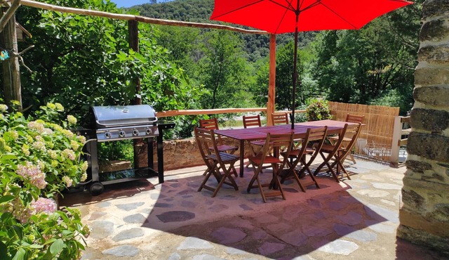 Quiet Holiday Home in the Heart of Nature