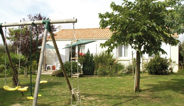 Quiet Holiday Home in Loire by the Sea