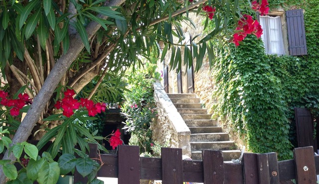 Quiet holiday in Provence in the middle area of ​the Cote du Rhone.