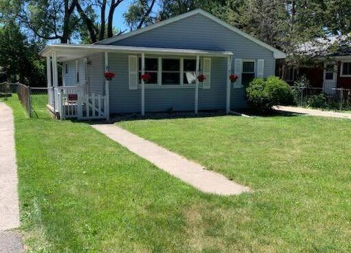 Quiet home three bedroom home in peaceful neighborhood