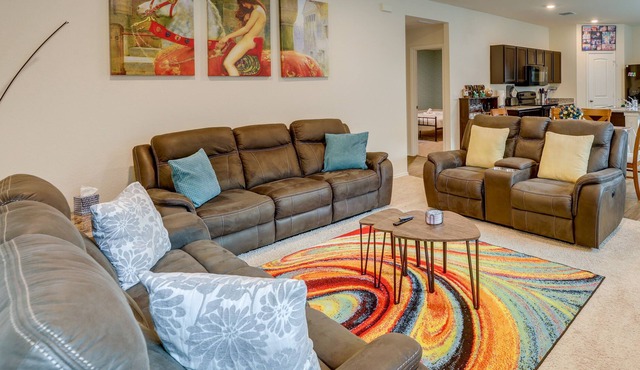 Quiet Home w/ Fenced Yard - 16 Mi to UT Austin!