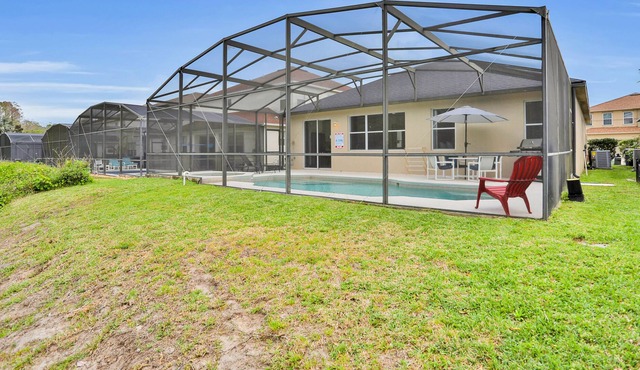 Quiet home with pool & 13 miles to Disney - snowbirds welcome