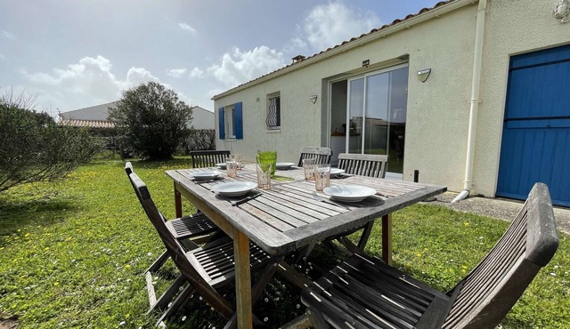 Quiet House 3 Rooms, Sleeps 6, WiFi, Parking