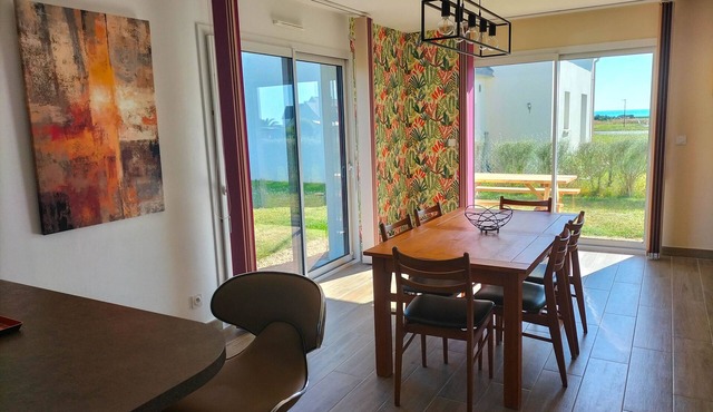 Quiet house a few minutes from the beach