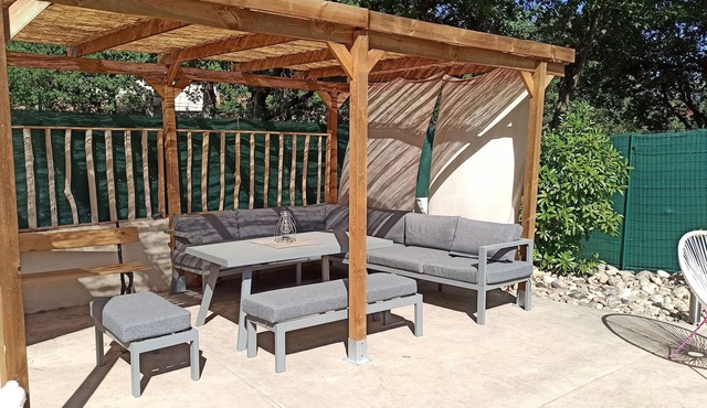 Quiet house. A relaxing vacation between sea and mountains.