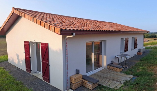 Quiet house for vacations with family or friends.