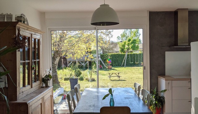 Quiet house 20min from the lake, above-ground pool, 25mn from the ocean, 30mn from Bordeaux