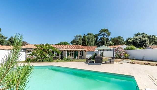 Quiet house with private pool, under the pines - Ile de Ré