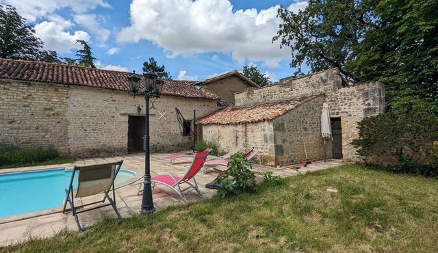Quiet house near Poitiers and Futuroscope