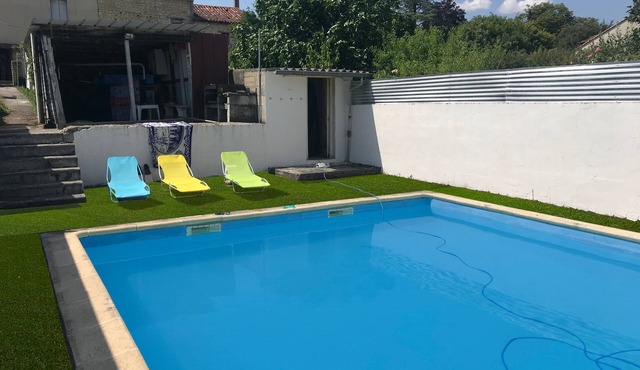 - Quiet house in the countryside, private pool 50m² 10x5 and vegetable garden