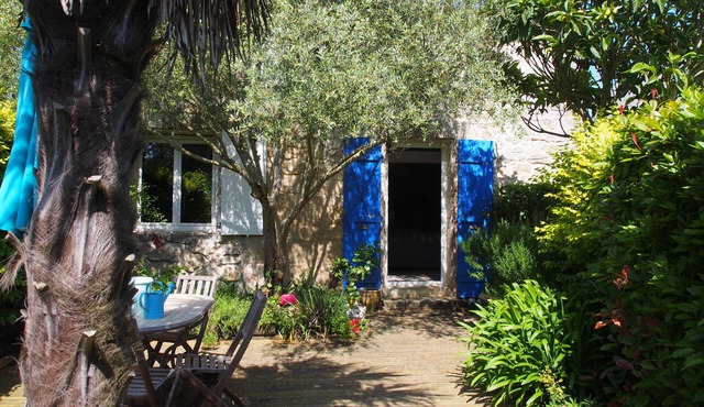 Quiet house in the countryside close to the coast.