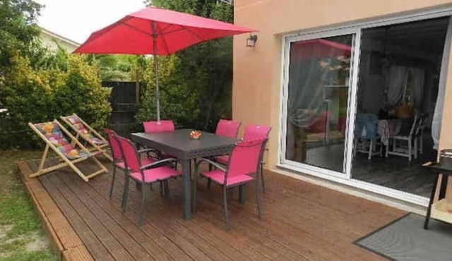 Quiet house near the lake