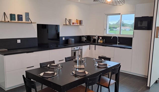 Quiet house near Vienne