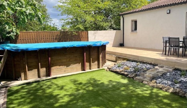Quiet house, swimming pool, pétanque court between the Cévennes and the sea