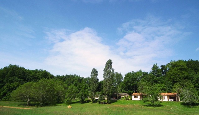 Quiet house with beautiful view in unique Holiday Resort * in Dordogne-Lot