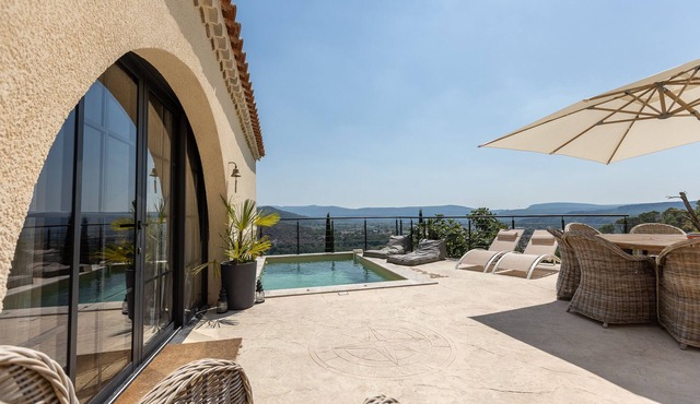 Quiet house with exceptional view