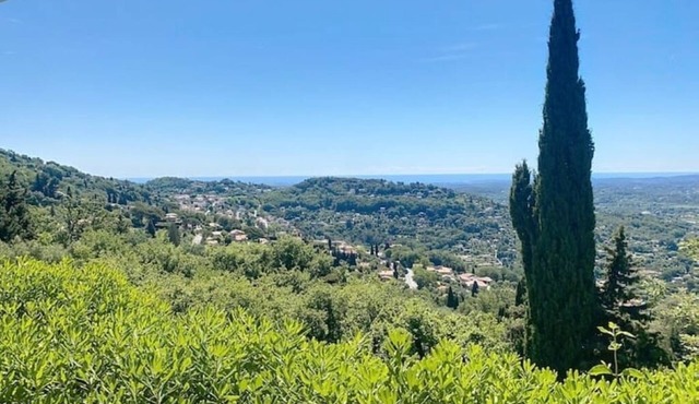 Quiet house with exceptional view near Grasse, Nice, Cannes, Antibes, Verdon