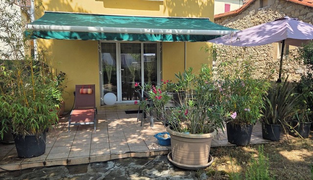 Quiet house with garden, terrace, comfort and relaxation, very close to nature.