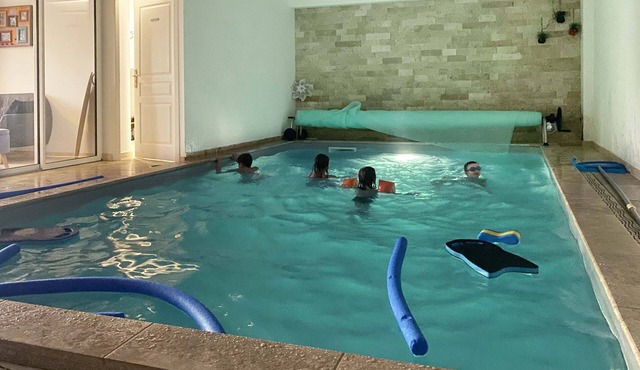 Quiet house with indoor pool, 10 minutes from Chambord and close to shops